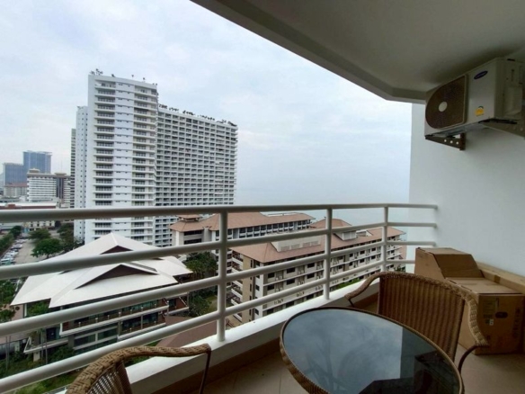 Newly Renovated Studio 48 SQM. @ View Talay 5C