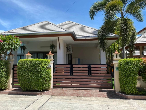  Quiet Pool Villa 2 Bed, 2 Bath 61.9 SQW. @ Dusit View Pattaya 