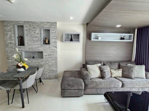 Modern Style  Condo 2 Bed, 2 Bath 68 SQM. @ Apus Condo 