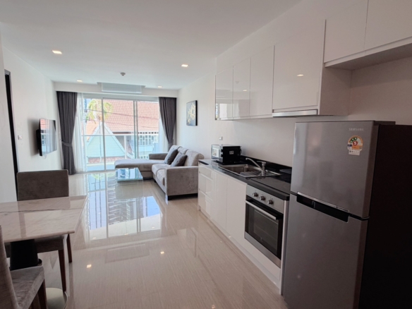 Good Location Studio  35.79 SQM. @ Elegance Condo