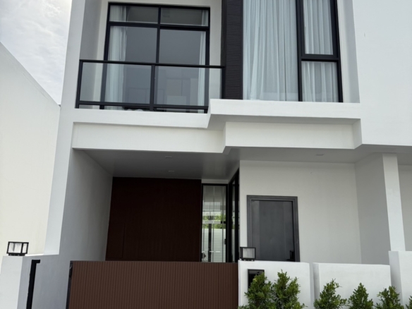 Excellent Pool Villa 4 Bed, 3 Bath 50 SQW. @ Villa La Richie project