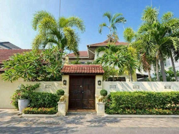 Affordable Pool Villa 4 Bed, 4 Bath 73 SQW. @ Raviporn Khao Noi Village