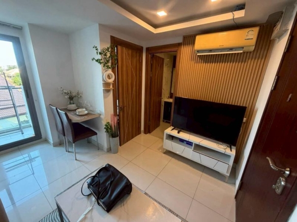 Cozy Condo 1 Bed, 1 Bath 25.8 SQM. @ Arcadia Beach Resort Pattaya
