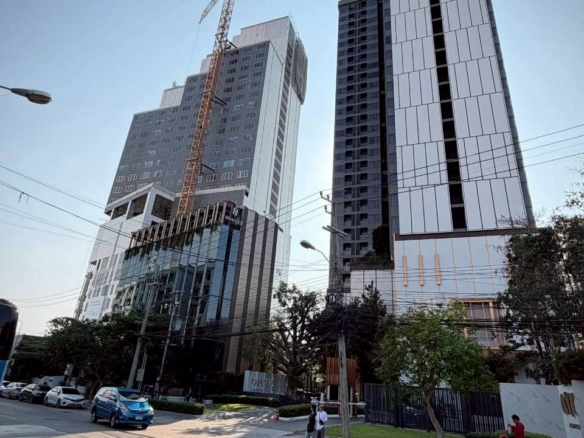 Beautiful View Studio 28.96 SQM. @ ONCE Pattaya