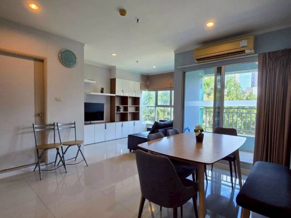 Renuvated Condo 2 Bed, 2 Bath 56.50 SQM. @ Lumpini Park Beach Jomtien
