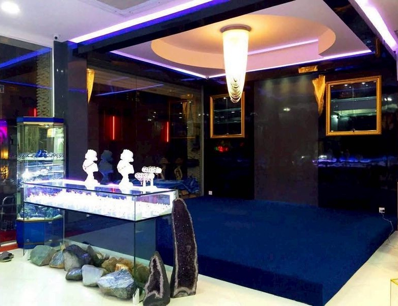 Four – Story Commercial Building 57 SQM. @ Central Pattaya