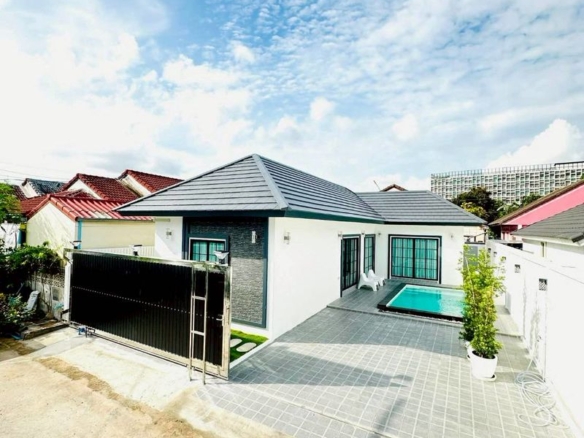 Newly Built Pool Villa 3 Bed, 3 Bath 55 SQW. @ Green Ville Village