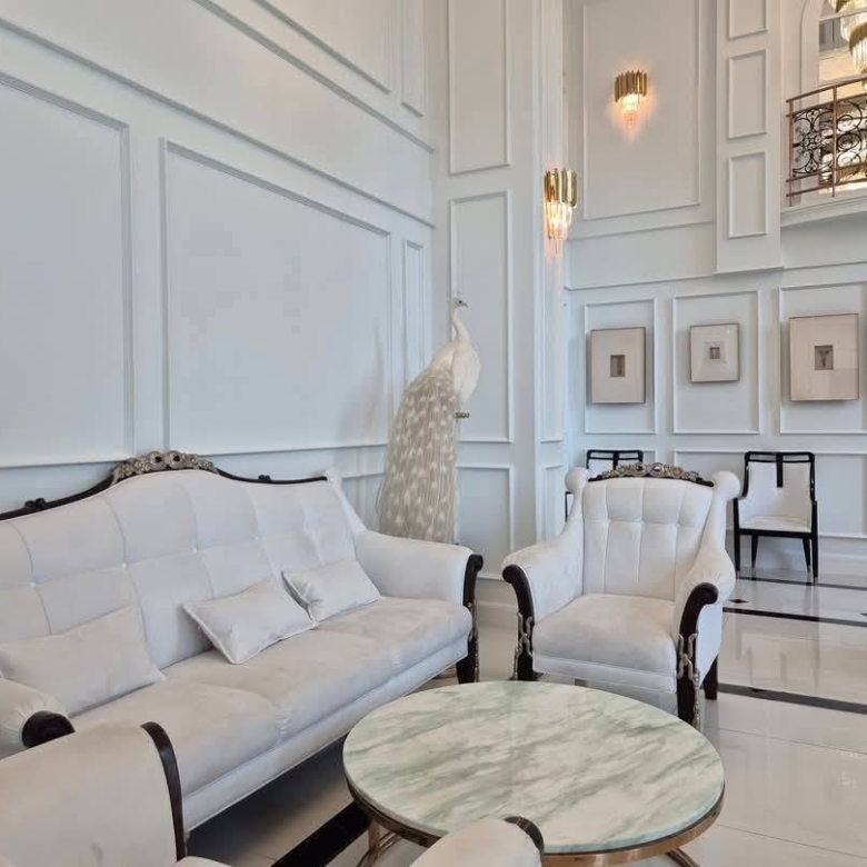 Convenient Access Condo 1 Bed, 1Bath 32 SQM. @ The Empire Tower Pattaya