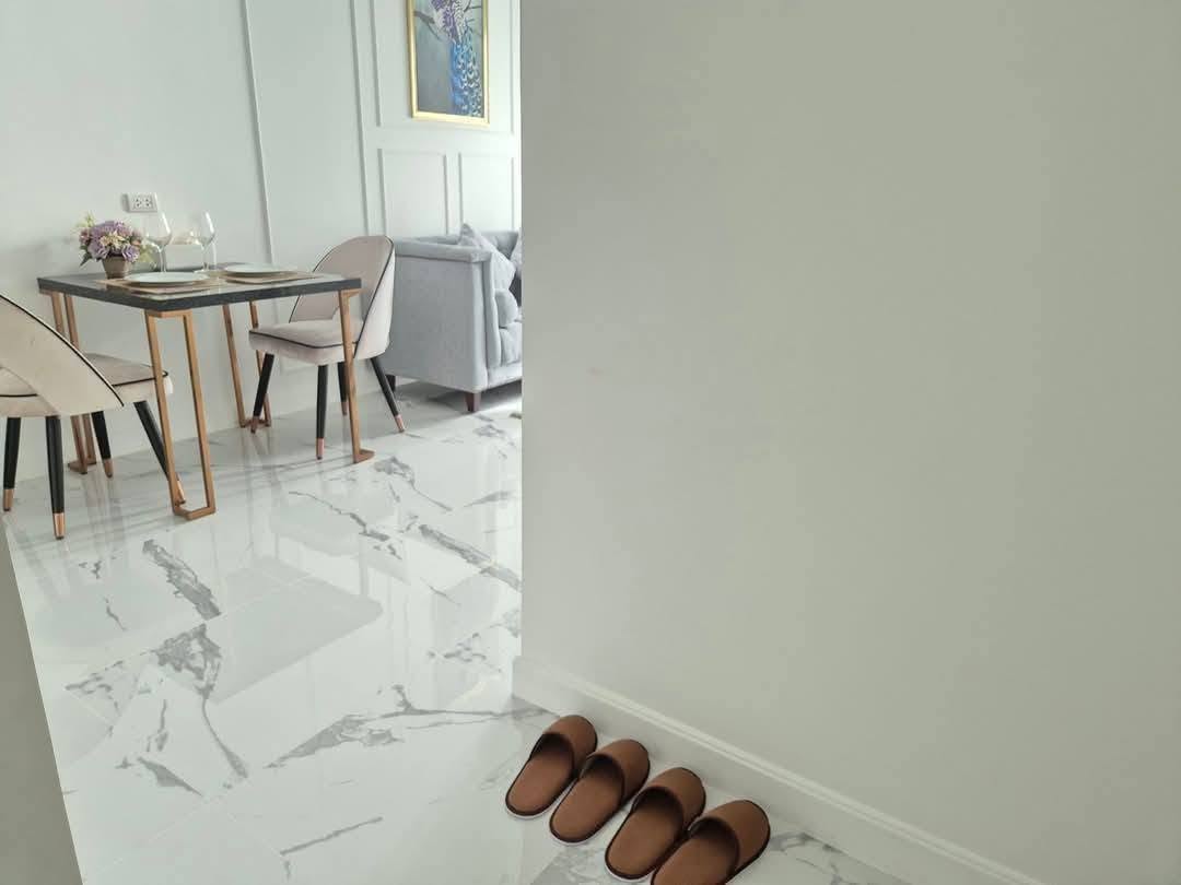 Convenient Access Condo 1 Bed, 1Bath 32 SQM. @ The Empire Tower Pattaya