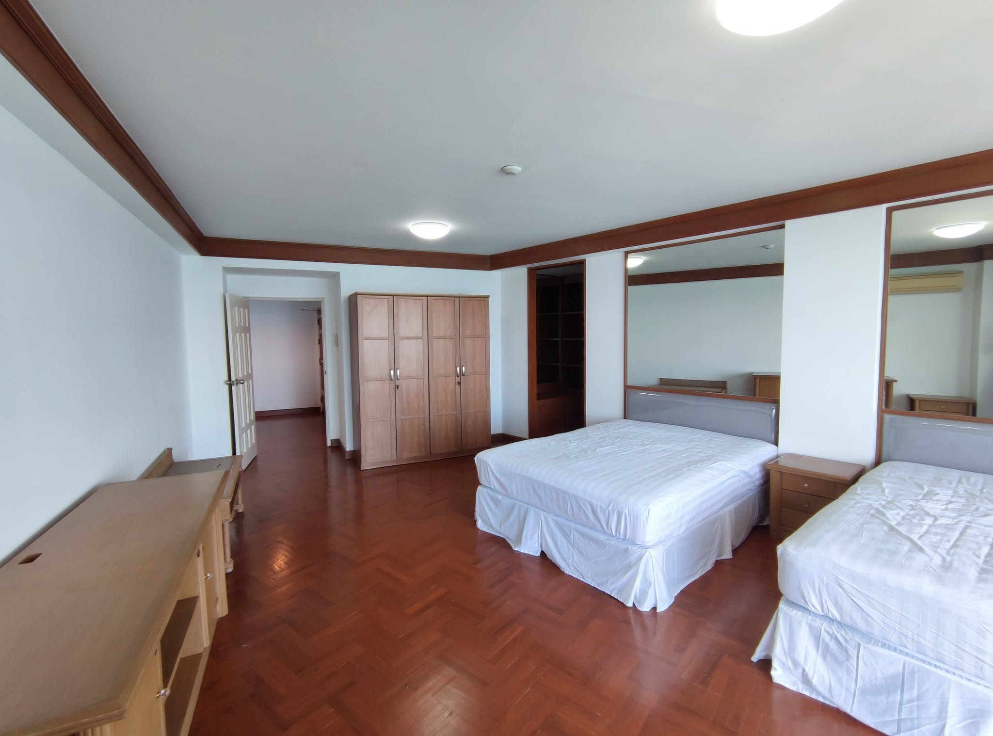 A Panoramic Ocean View Condo 4 Bed, 4 Bath 334 SQM. @ Royal Cliff Garden Pattaya