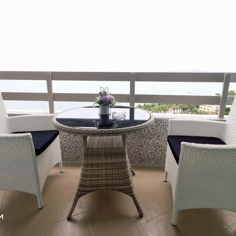 Beautiful Studio Condo 48 SQM. @ Jomtien Plaza Condotel