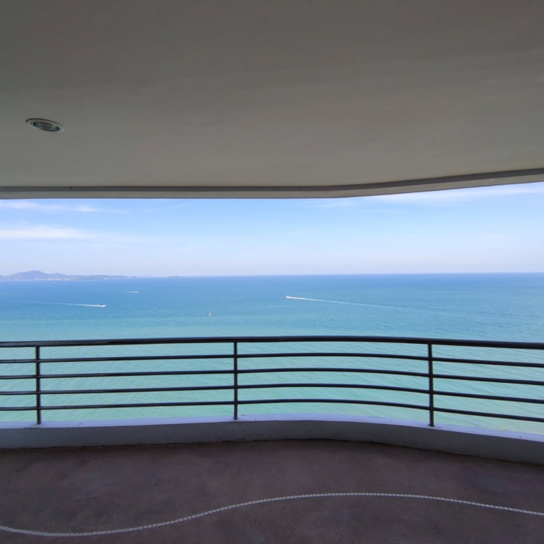A Panoramic Ocean View Condo 4 Bed, 4 Bath 334 SQM. @ Royal Cliff Garden Pattaya