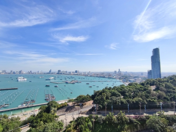 A Panoramic Ocean View Condo 4 Bed, 4 Bath 334 SQM. @ Royal Cliff Garden Pattaya
