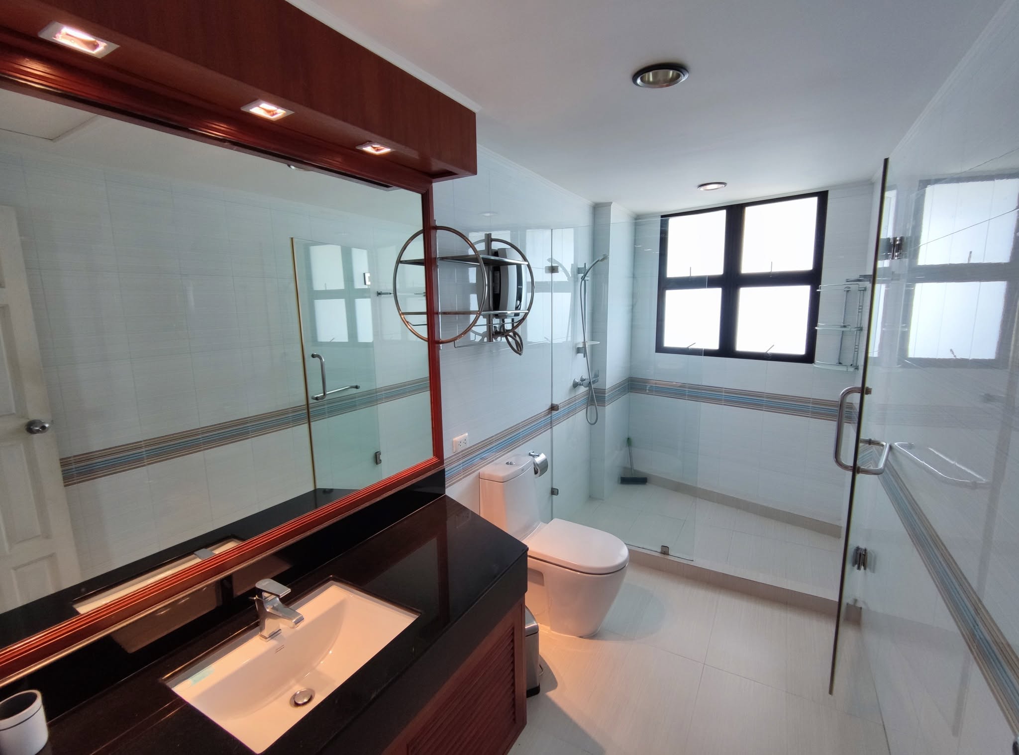 A Panoramic Ocean View Condo 4 Bed, 4 Bath 334 SQM. @ Royal Cliff Garden Pattaya