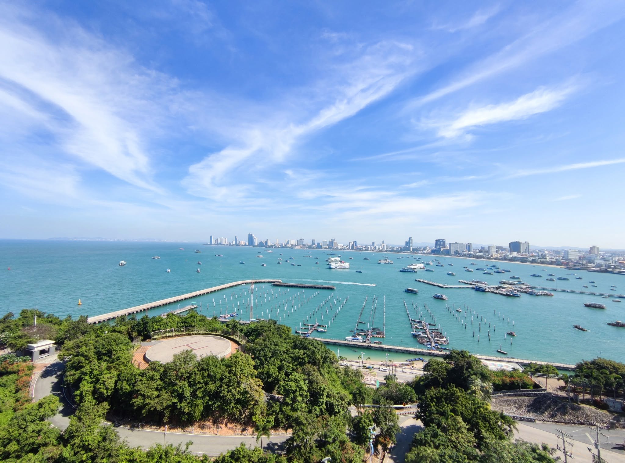 A Panoramic Ocean View Condo 4 Bed, 4 Bath 334 SQM. @ Royal Cliff Garden Pattaya