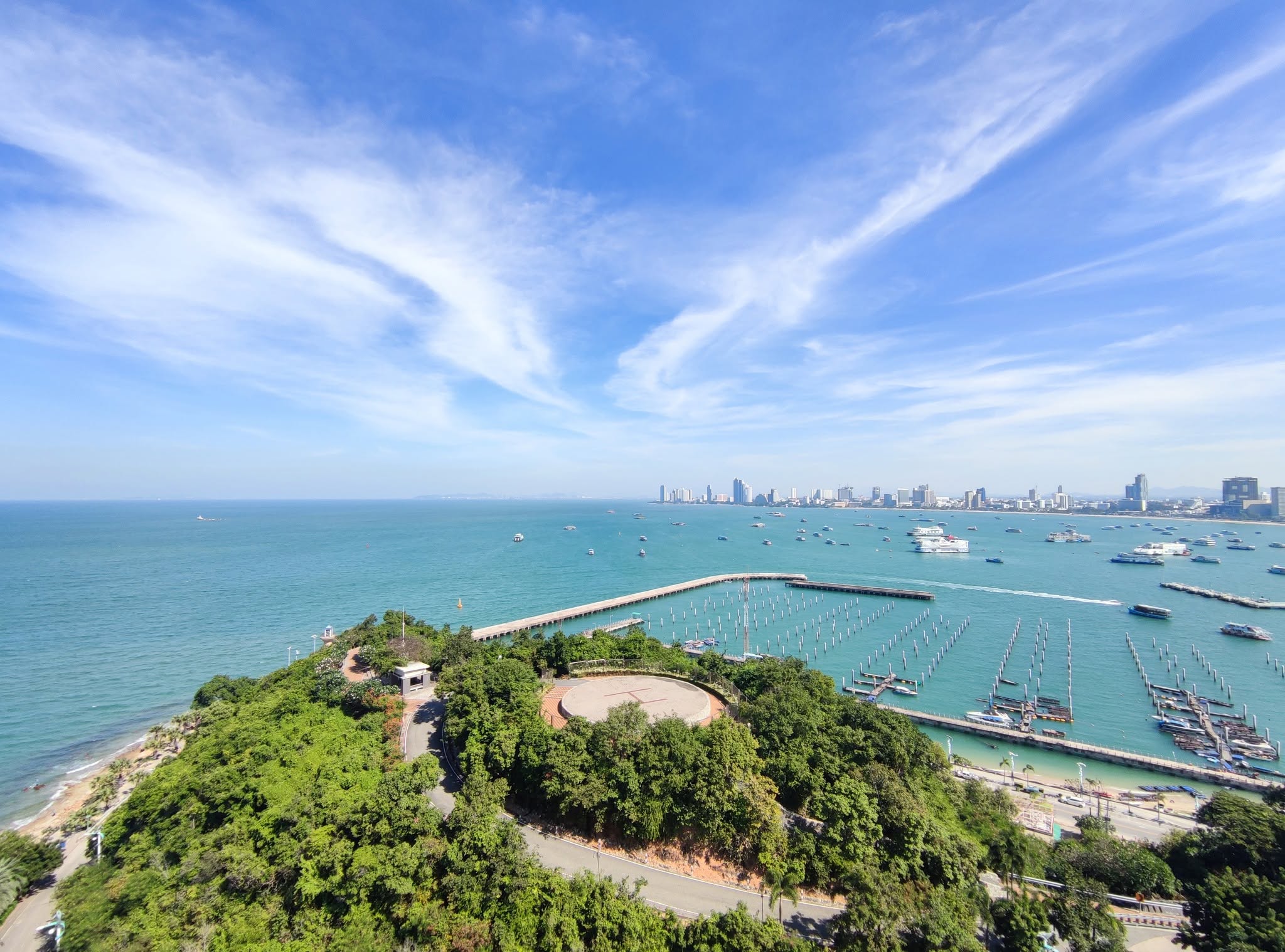 A Panoramic Ocean View Condo 4 Bed, 4 Bath 334 SQM. @ Royal Cliff Garden Pattaya
