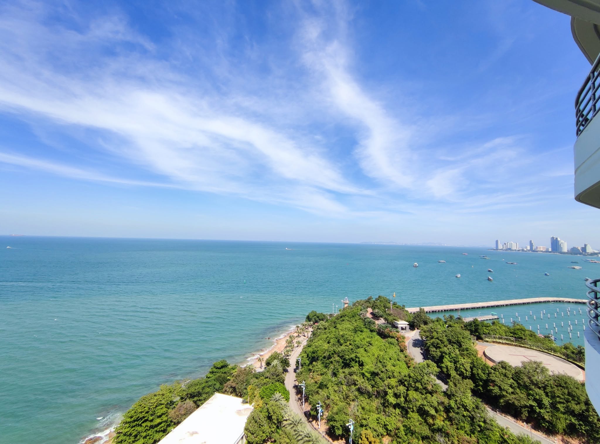 A Panoramic Ocean View Condo 4 Bed, 4 Bath 334 SQM. @ Royal Cliff Garden Pattaya