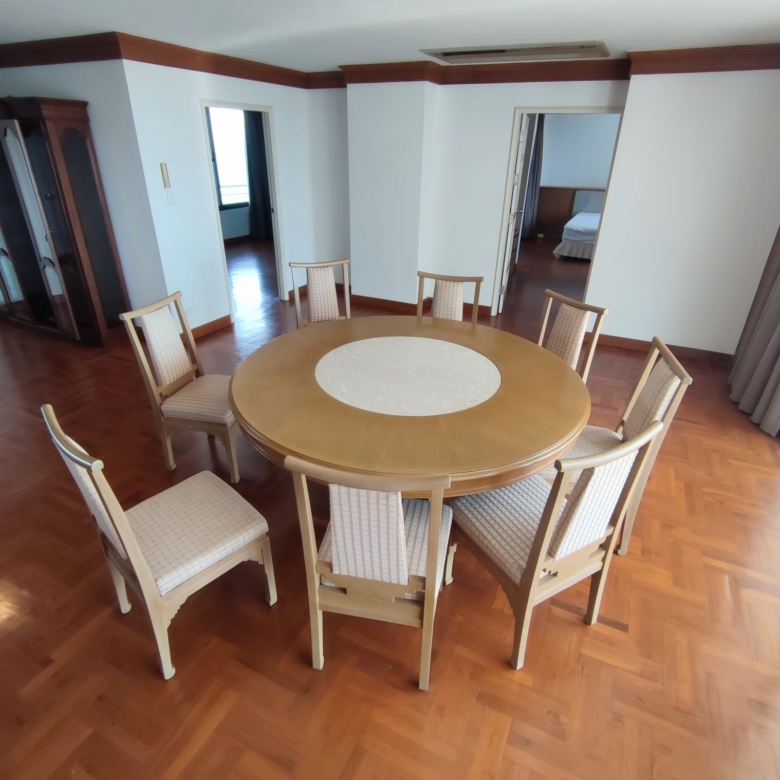 A Panoramic Ocean View Condo 4 Bed, 4 Bath 334 SQM. @ Royal Cliff Garden Pattaya
