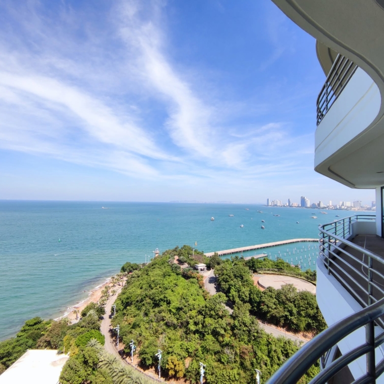 A Panoramic Ocean View Condo 4 Bed, 4 Bath 334 SQM. @ Royal Cliff Garden Pattaya