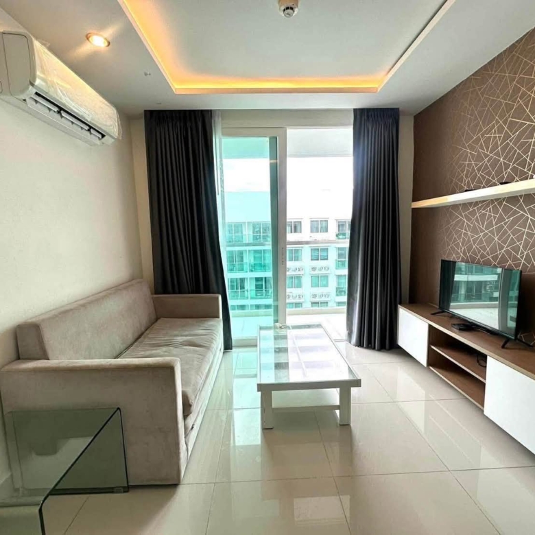Contemporary Studio 35.37 SQM. @Amazon Condo Pattaya