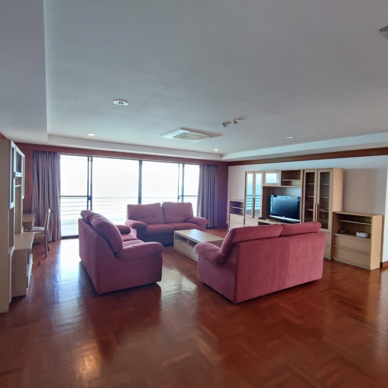A Panoramic Ocean View Condo 4 Bed, 4 Bath 334 SQM. @ Royal Cliff Garden Pattaya