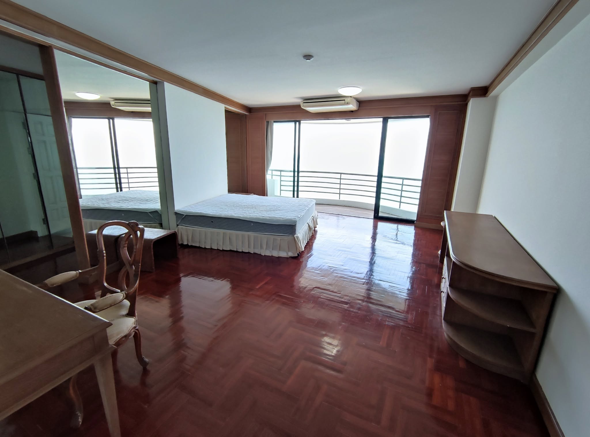A Panoramic Ocean View Condo 4 Bed, 4 Bath 334 SQM. @ Royal Cliff Garden Pattaya