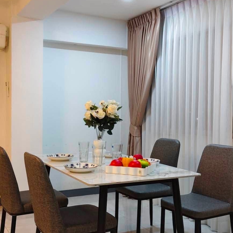 Luxury Style Decoration Condo 3 Bed, 2 Bath 156 SQM. @ Thepprasit Housing Authority