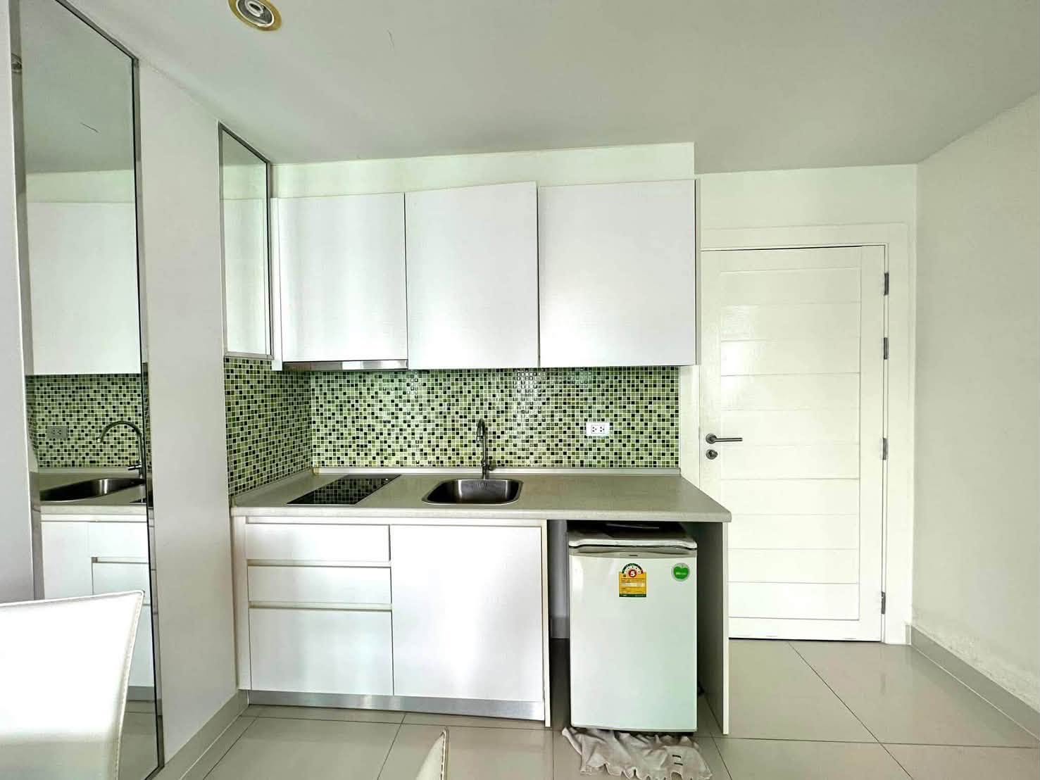 Contemporary Studio 35.37 SQM. @Amazon Condo Pattaya