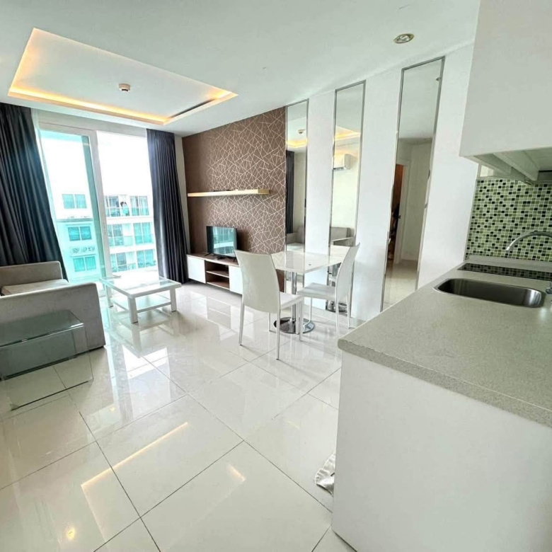 Contemporary Studio 35.37 SQM. @Amazon Condo Pattaya
