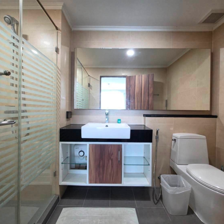 Nice & Peaceful Condo 2 Bed, 2 Bath 62.92 SQM. @ Dusit Grand Park 1 Location: Dusit Grand Park 1