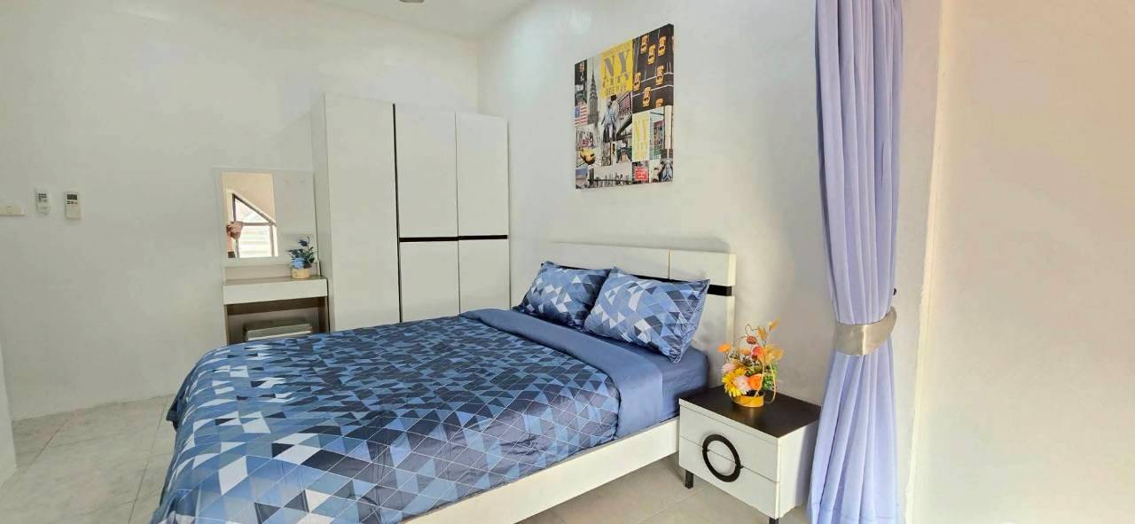 LINE_ALBUM_172026 _1_260701_14 Good Location Townhouse 4 Bed, 5 Bath 18 SQW. @ Pratamnak Hill Soi 5