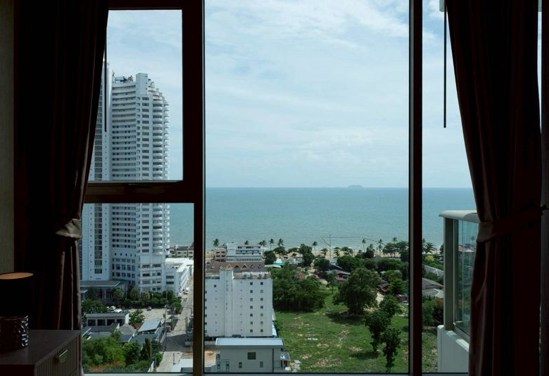 Panoramic Sea View Condo 1 Bed, 1 Bath 47 SQM. @ Riviera Jomtien