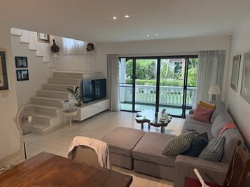 EXCLUSIVITY FOR SALE: Luxury 3-Story Townhome in Baan Somprasong – Na Jomtien