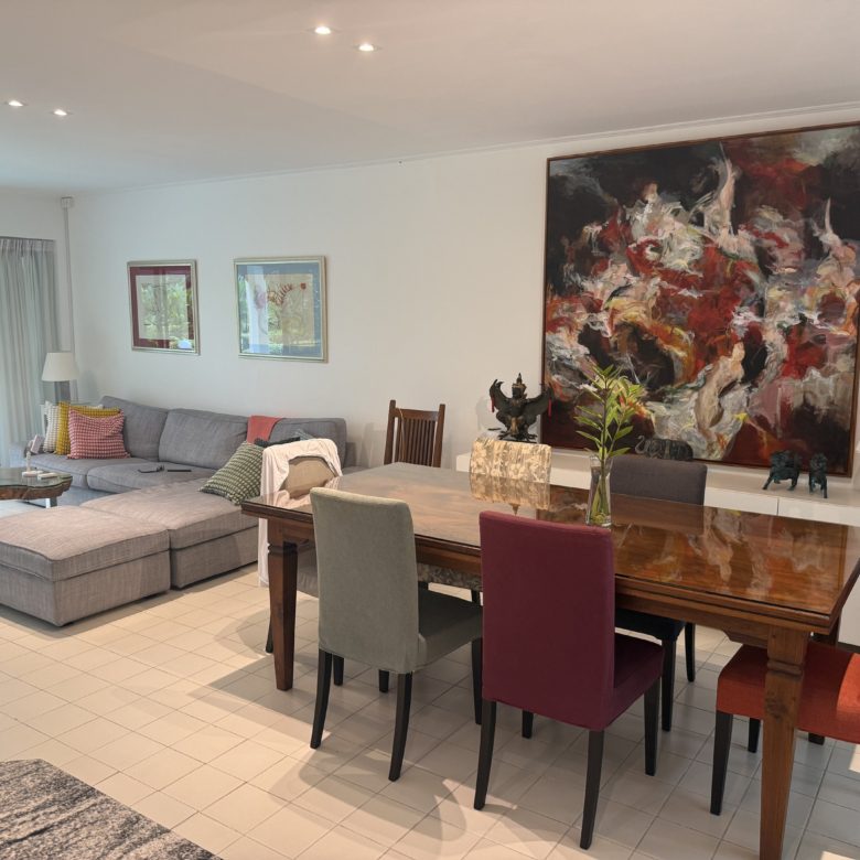 EXCLUSIVITY FOR SALE: Luxury 3-Story Townhome in Baan Somprasong – Na Jomtien