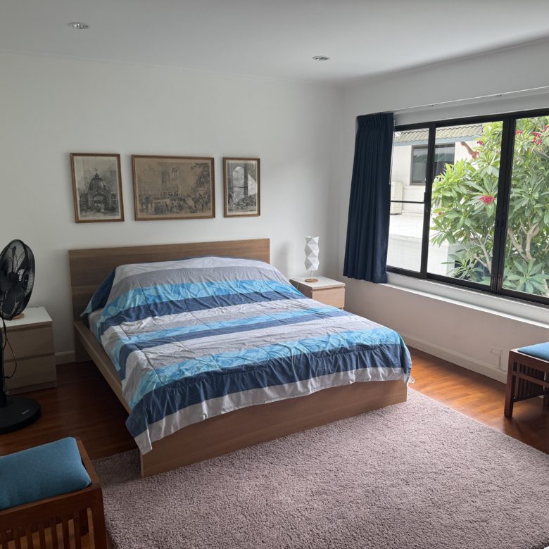 EXCLUSIVITY FOR SALE: Luxury 3-Story Townhome in Baan Somprasong – Na Jomtien