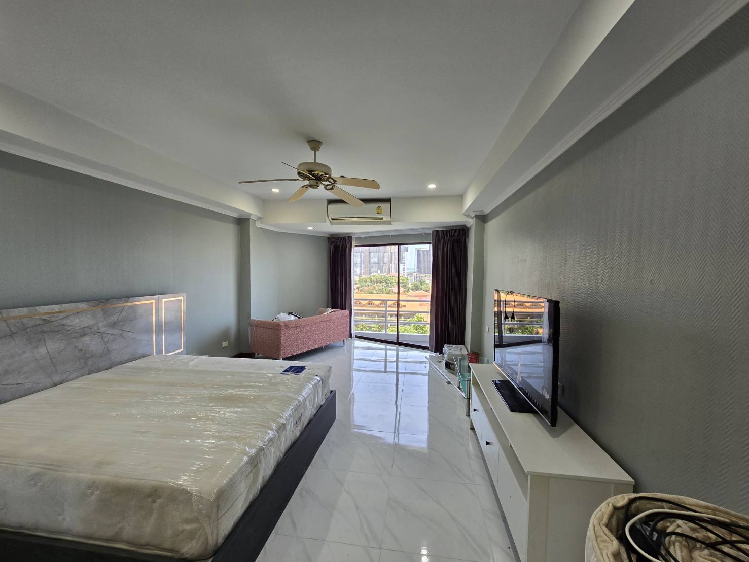 207024_0 Serene Studio 45 SQM.@ View Talay 2B