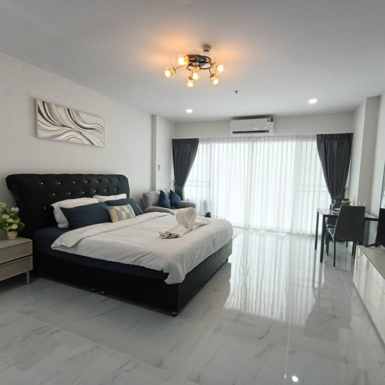 Newly Renovated Condo Studio 48 SQM. @ View Talay 7