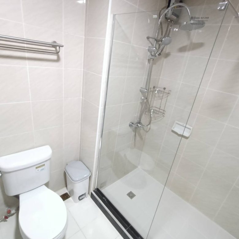 Newly Renovated Condo Studio 48 SQM. @ View Talay 7