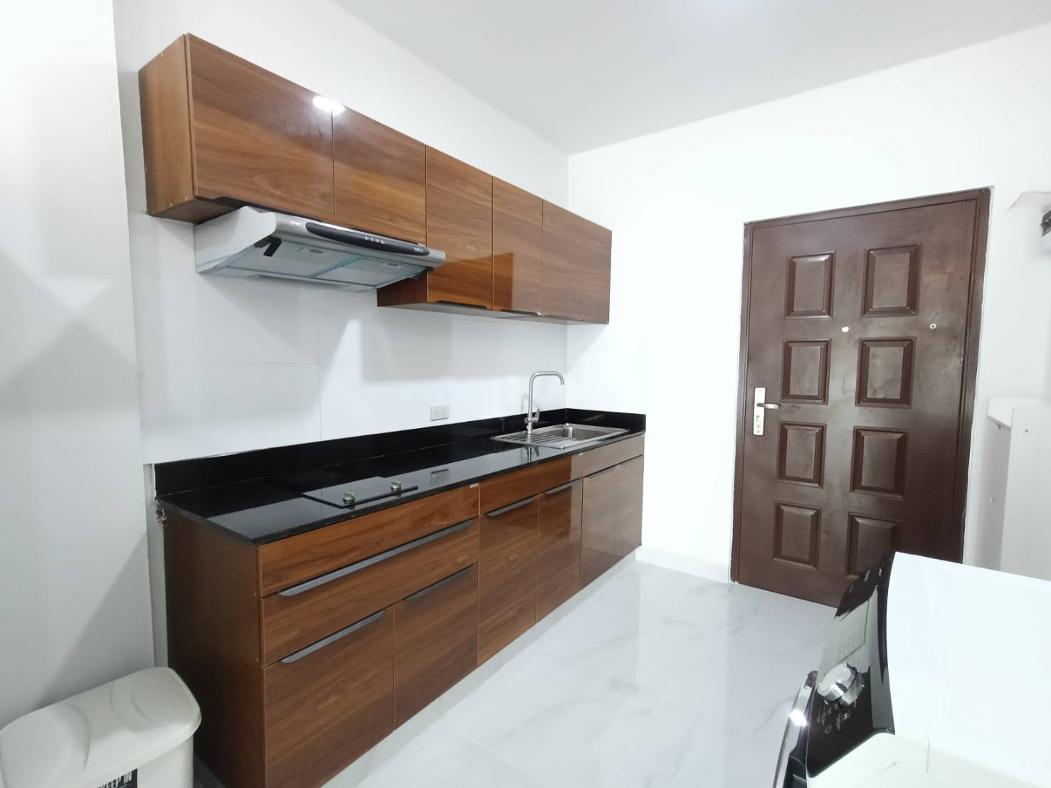 Newly Renovated Condo Studio 48 SQM. @ View Talay 7