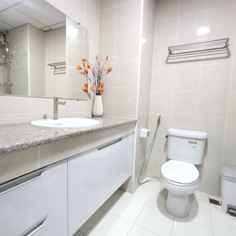 Newly Renovated Condo Studio 48 SQM. @ View Talay 7