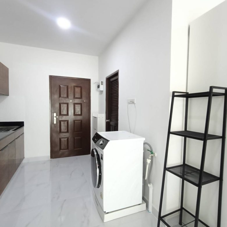 Newly Renovated Condo Studio 48 SQM. @ View Talay 7