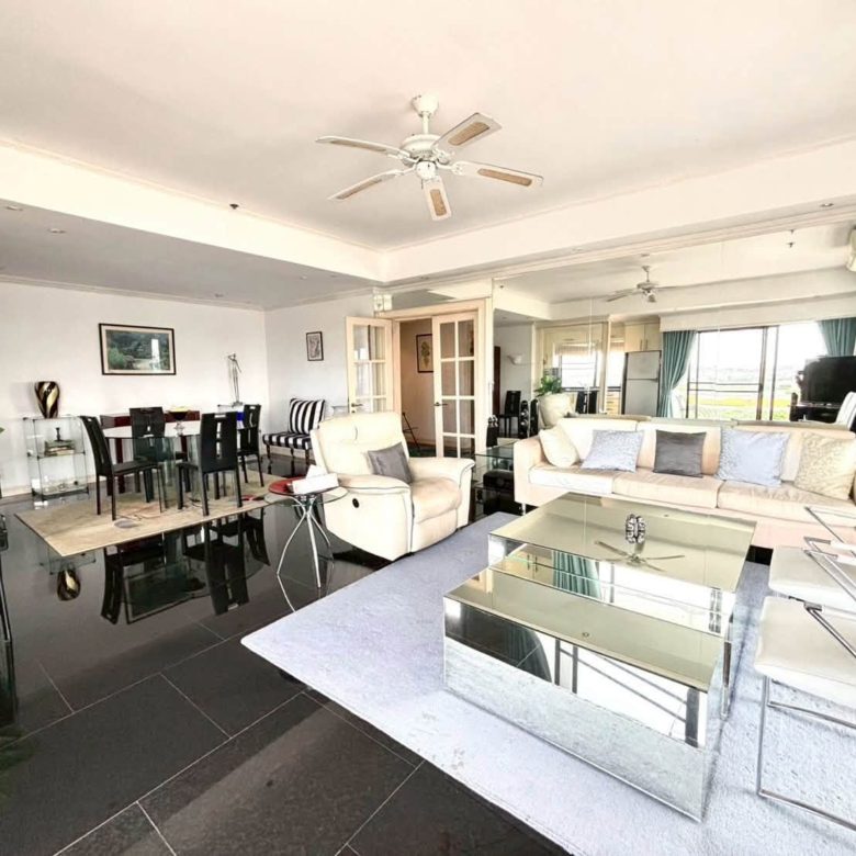 Peaceful Environment Condo 2 Bed, 2 Bath 115.41 SQM. @ View Talay 2B