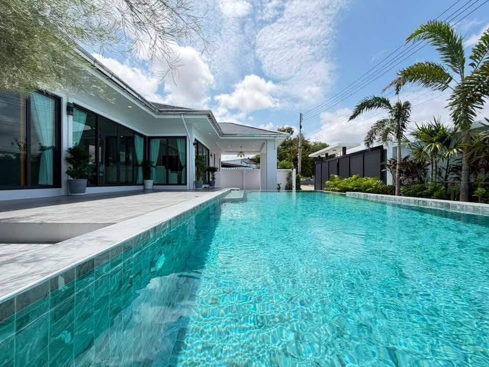 Stunning Pool Villa 4 Bed, 5 Bath 112 SQW. @ Huai Yai
