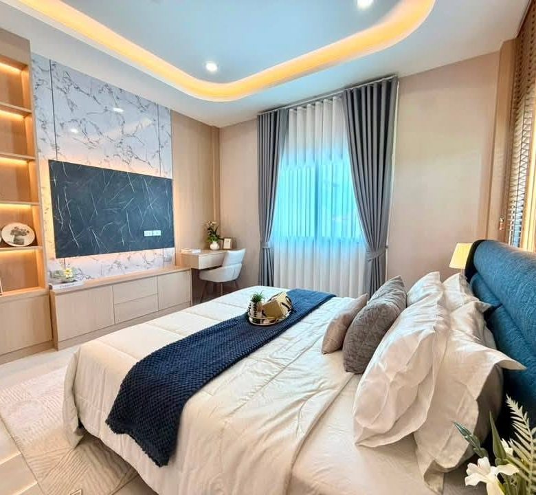 Stunning Pool Villa 4 Bed, 5 Bath 112 SQW. @ Huai Yai