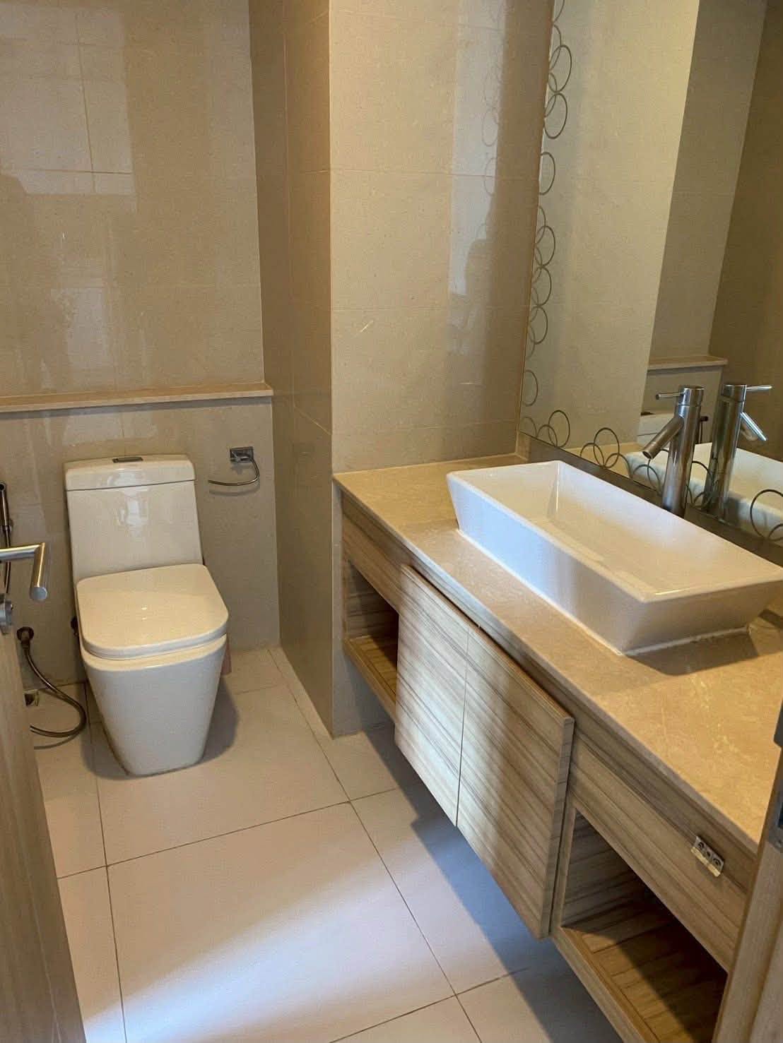 Convenient Transportation Condo 1 Bed, 1 Bath 36 SQM. @ The Riviera Wongamat Beach