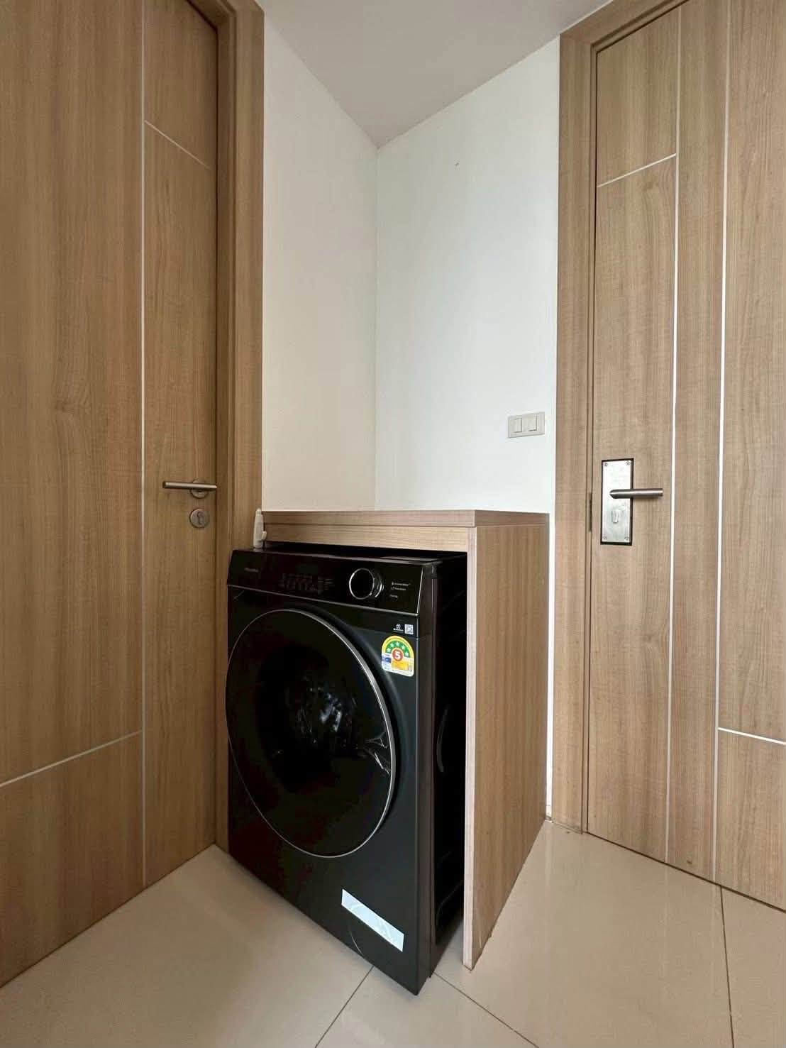 Convenient Transportation Condo 1 Bed, 1 Bath 36 SQM. @ The Riviera Wongamat Beach