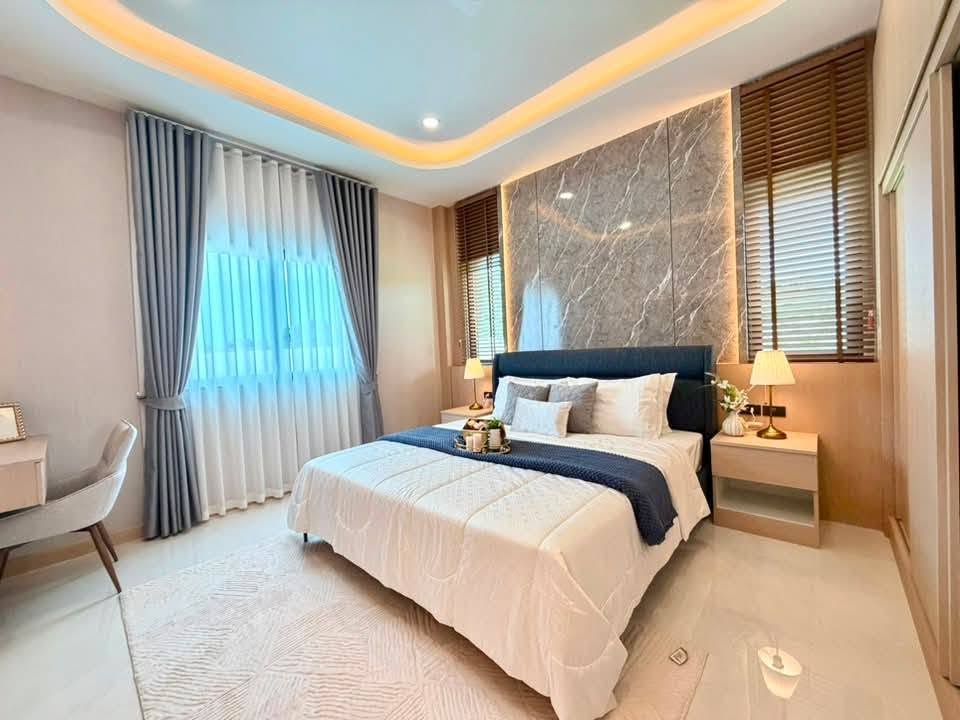 Stunning Pool Villa 4 Bed, 5 Bath 112 SQW. @ Huai Yai