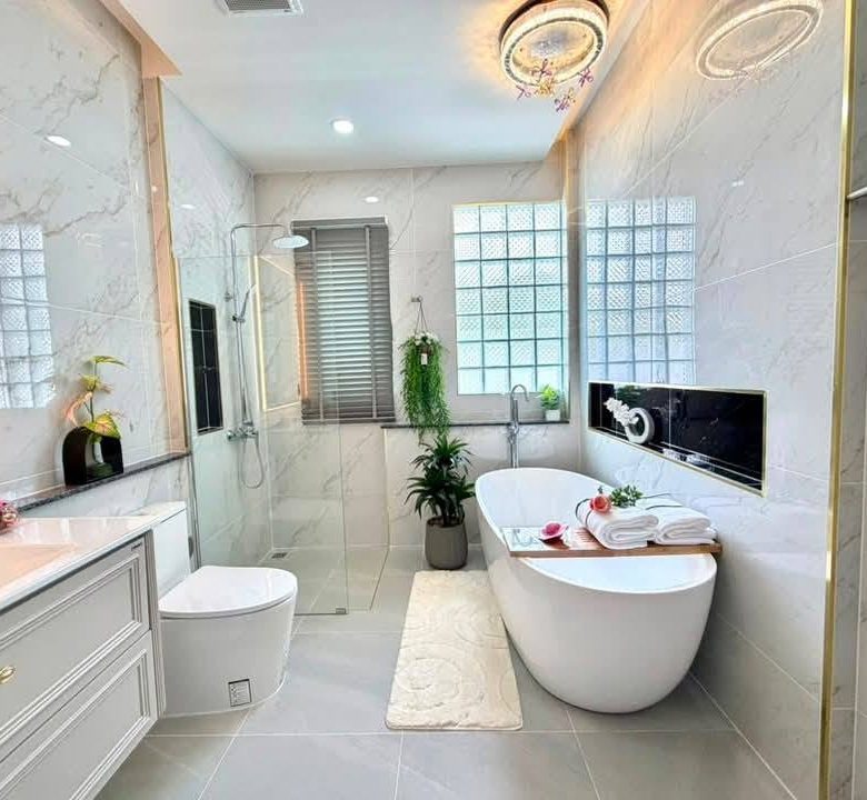 Stunning Pool Villa 4 Bed, 5 Bath 112 SQW. @ Huai Yai
