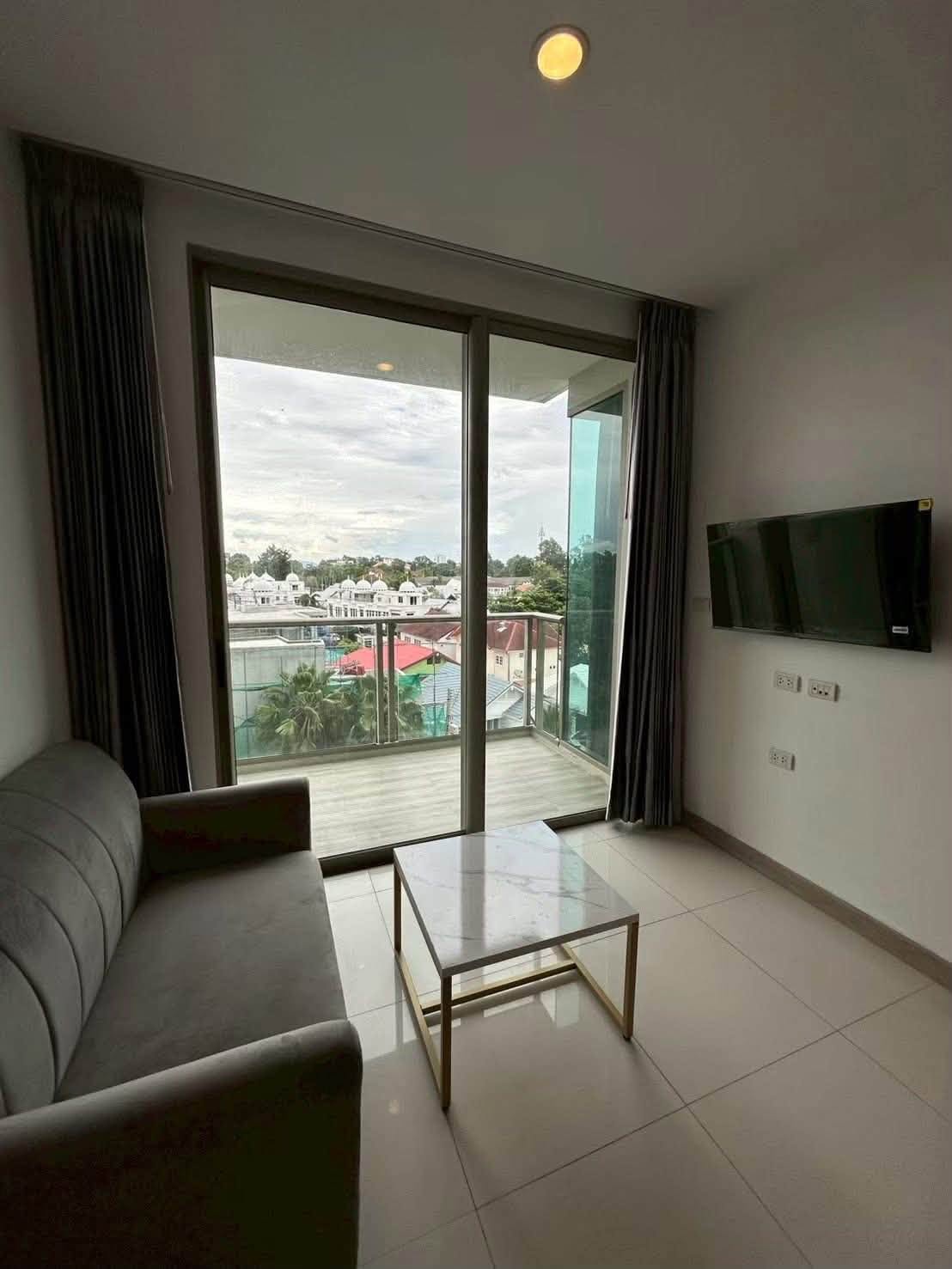 758422937_27977360615237794_2777559025039582830_n Convenient Transportation Condo 1 Bed, 1 Bath 36 SQM. @ The Riviera Wongamat Beach