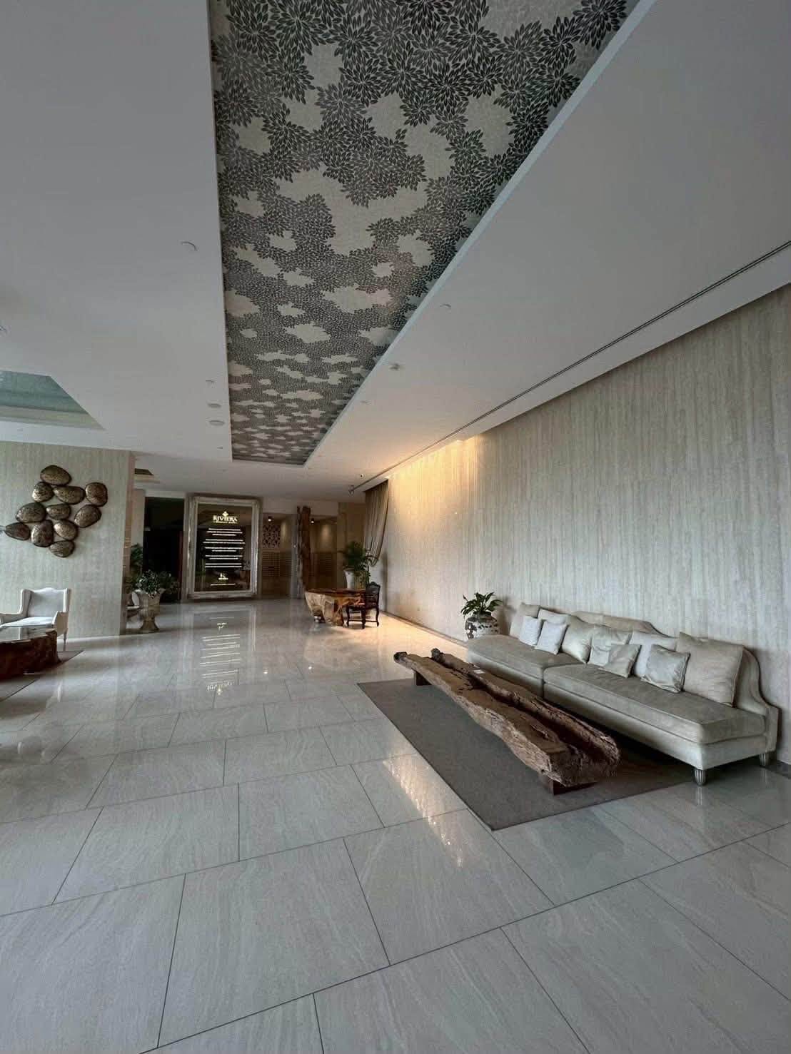 Convenient Transportation Condo 1 Bed, 1 Bath 36 SQM. @ The Riviera Wongamat Beach